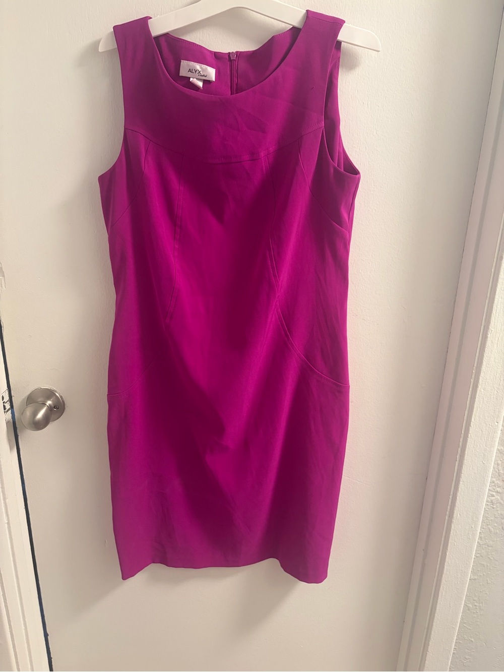 Alyx Magenta Fuchsia Pink Sleeveless Sheath Dress Tailored Office Size 8 M